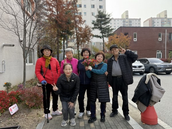 2e13fd12899a2579a5e43c00c5b84ae8_1763032